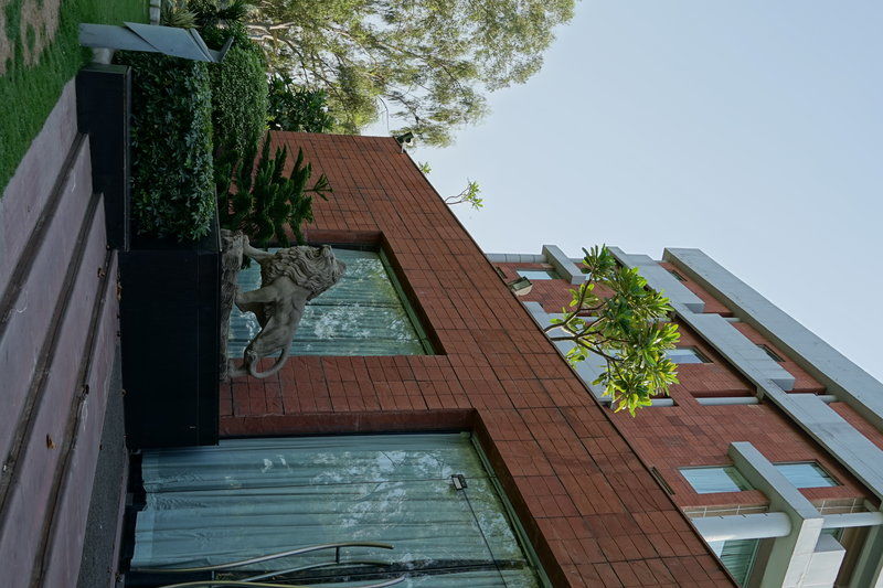 فندق تاج تشانديغر Chandīgarh المظهر الخارجي الصورة The building's rooftop