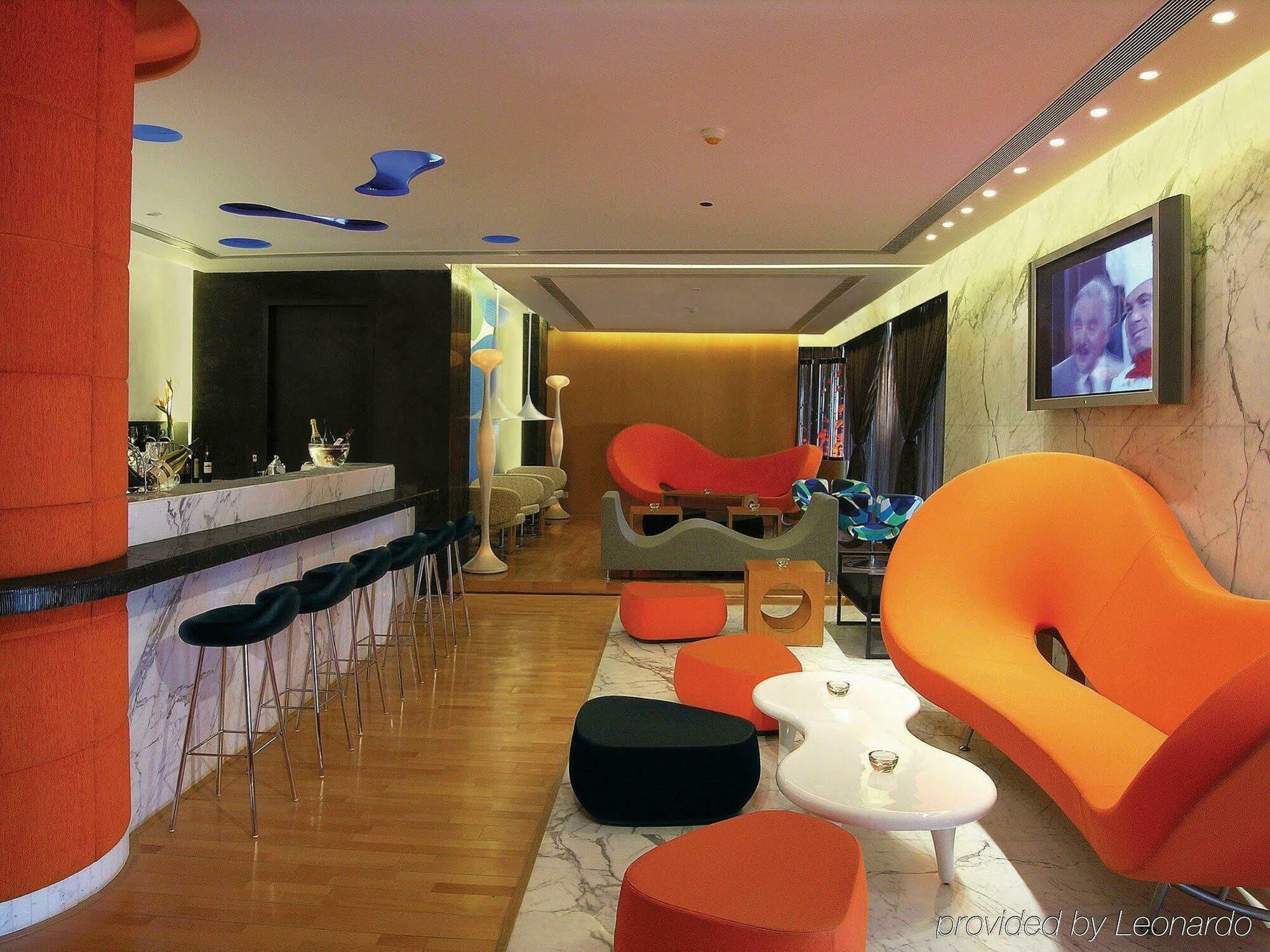فندق تاج تشانديغر Chandīgarh المظهر الخارجي الصورة The lounge at the airport